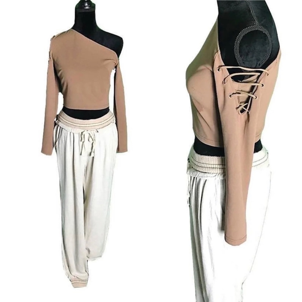 Super cute stretchy crop top